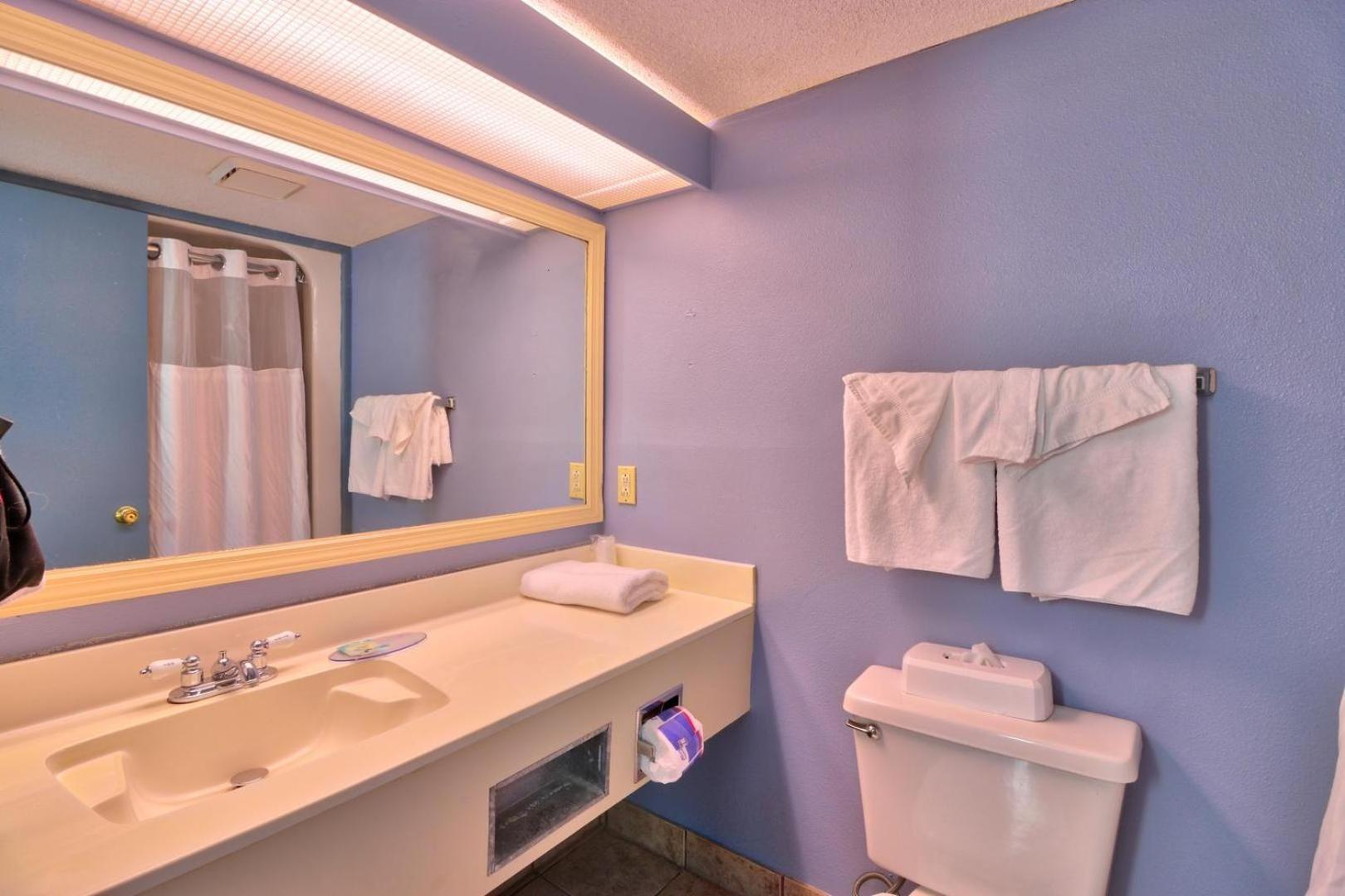 Enticing Ocean View Condo Located On The Blvd, Wifi Included, Monthly Winter Ren เมอร์เทิลบีช ภายนอก รูปภาพ